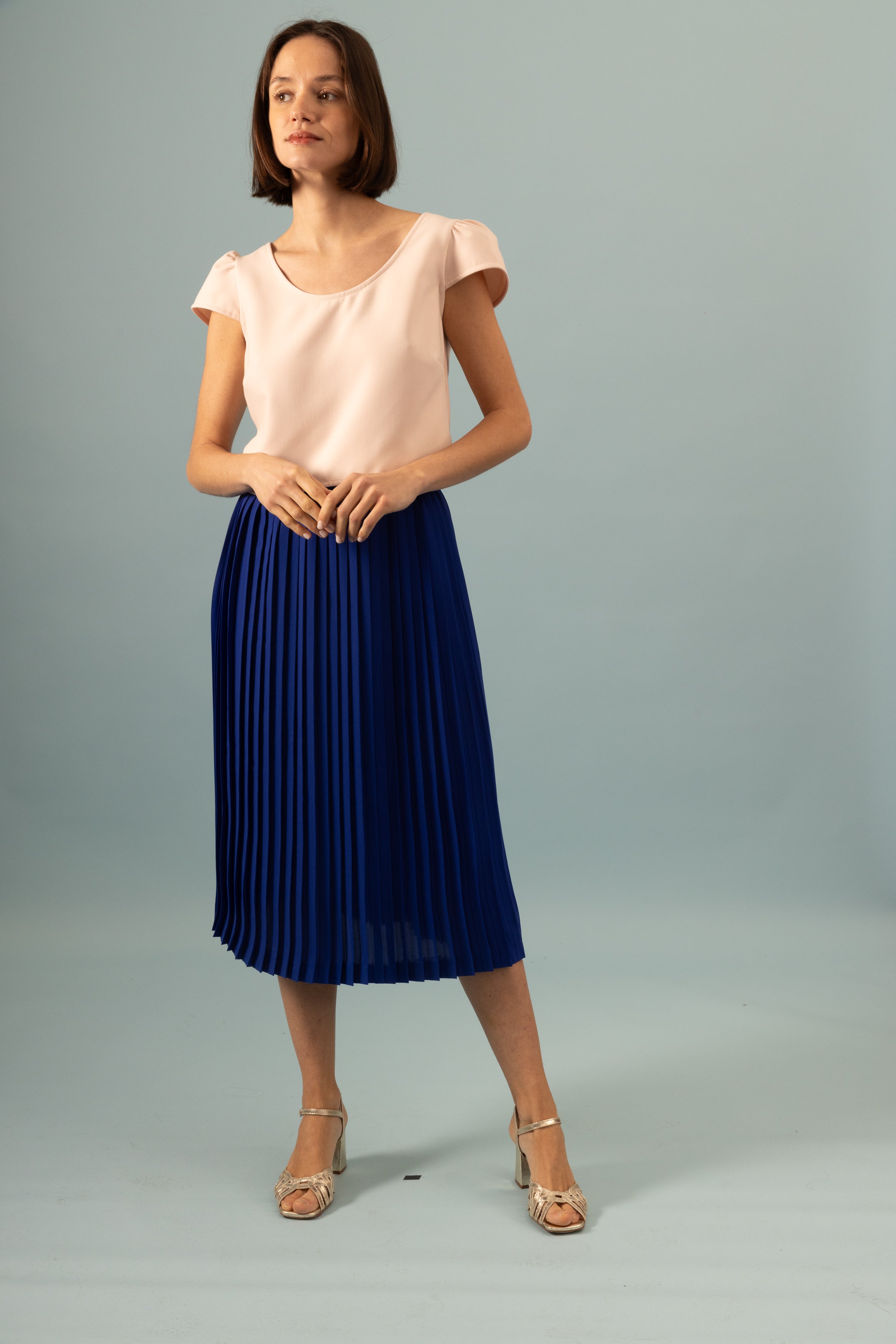 Jupe plissée midi bleu électrique