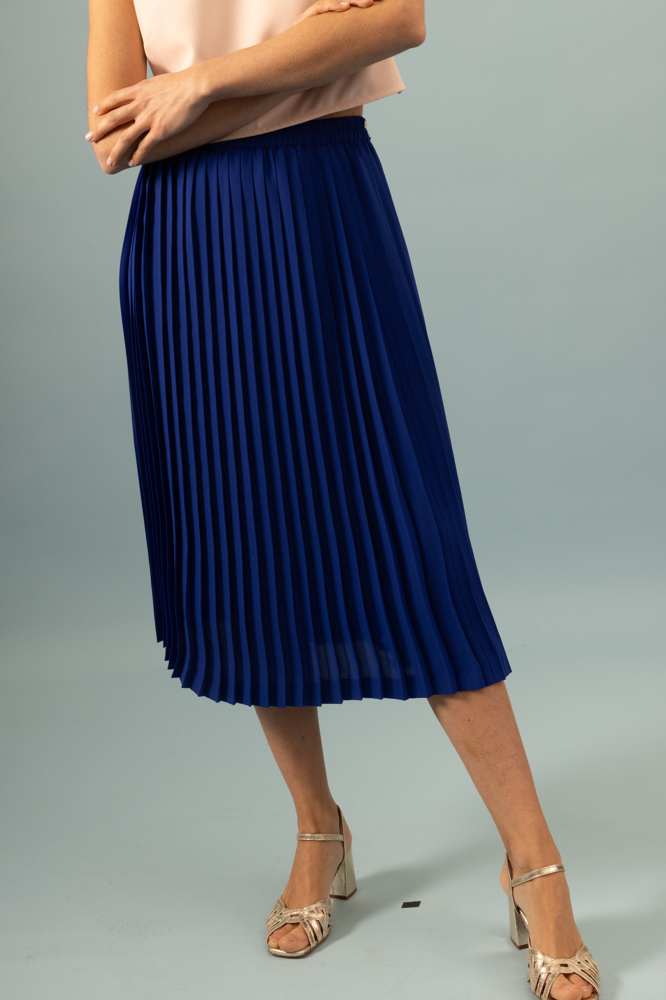 Jupe plissée midi bleu électrique