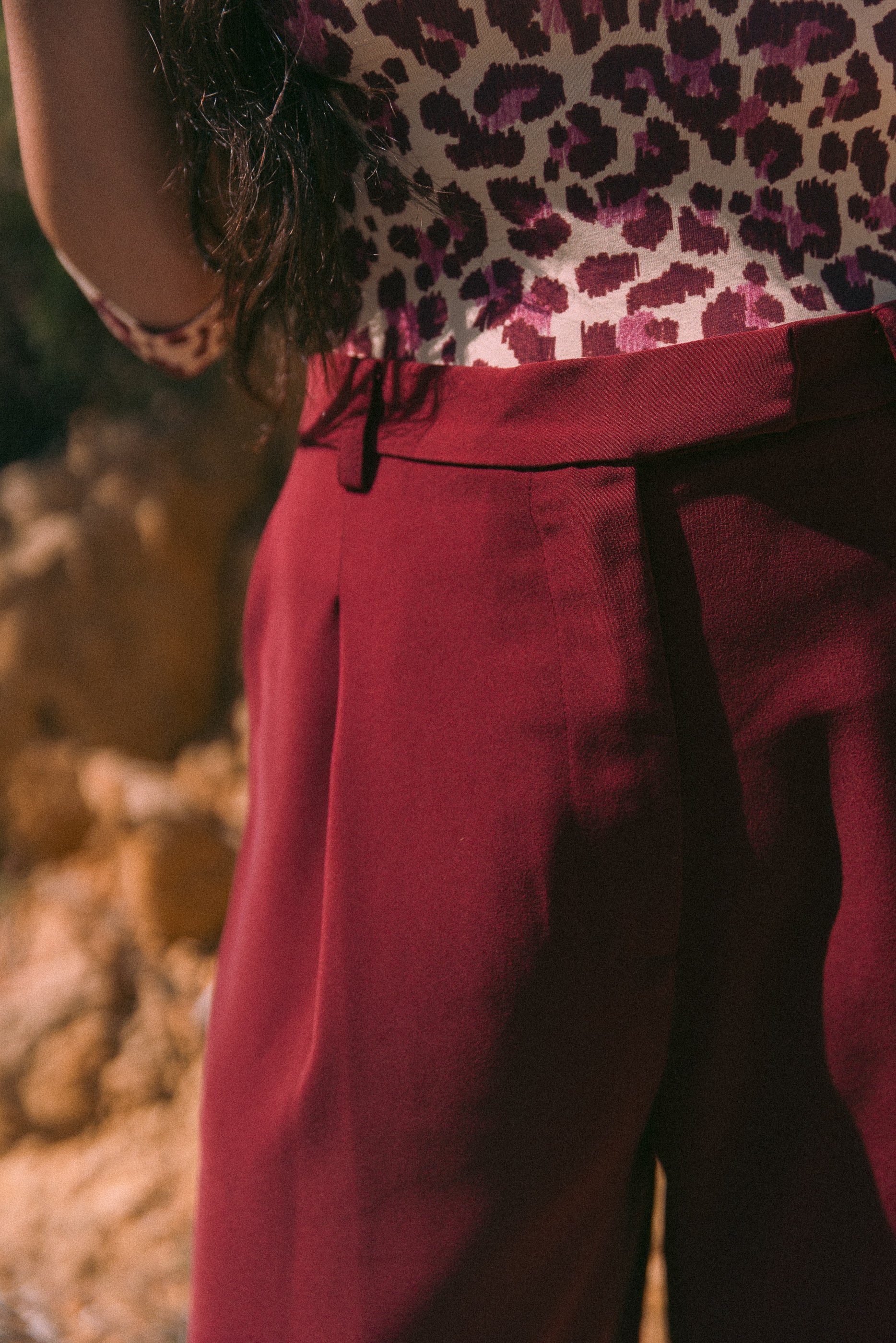 Pantalon à pinces bordeaux
