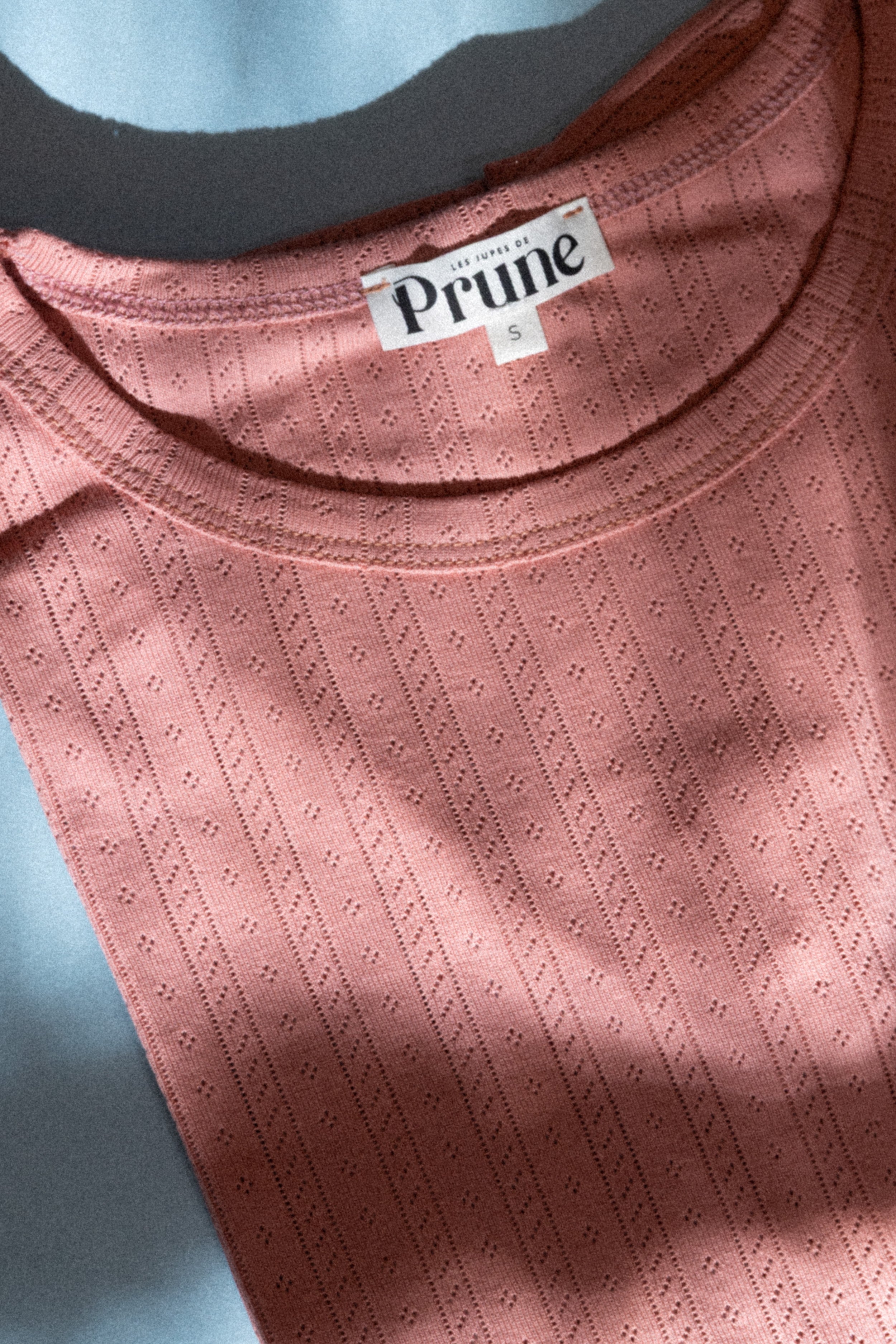 Tee ajouré bois de rose