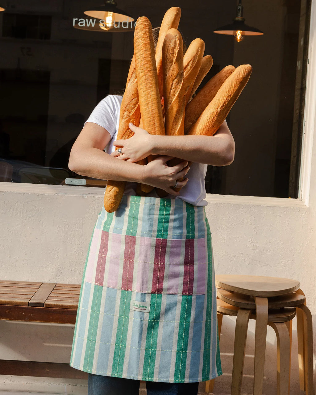 Tablier à rayures courtes