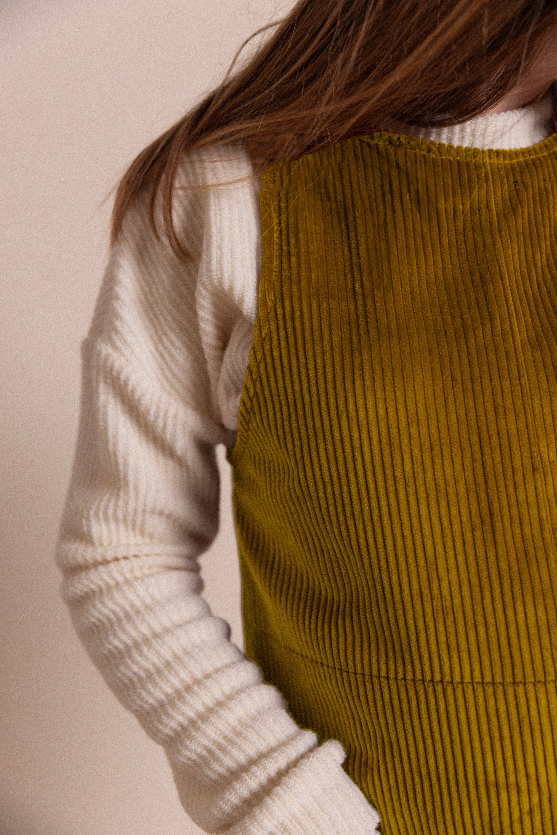 Robe courte sans manches velours olive